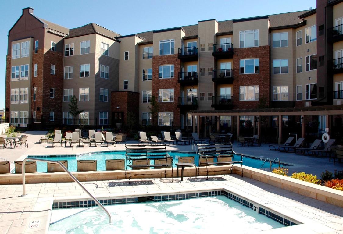 Landings At Silver Lake Village