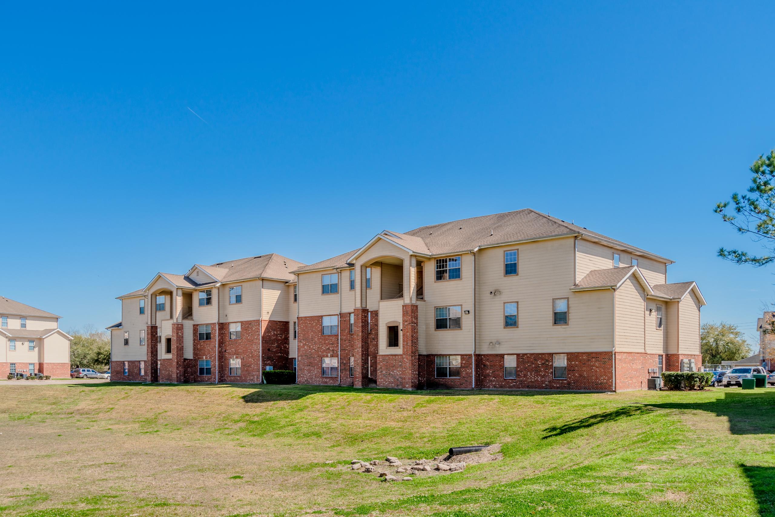 Dominium Takes Ownership of 260-Unit Parkside Point, Plan Upgrades